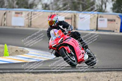 media/Apr-18-2025-TrackDaz (Fri) [[45f5874c44]]/B Group/Session 4 (Turn 6 - Outside)/